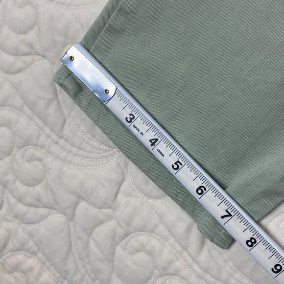 Gloria Vanderbilt Amanda Capris 2LOT Green and Beige Size 6 - Picture 11 of 11